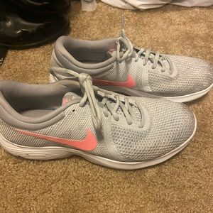 Women’s size 11 nikes